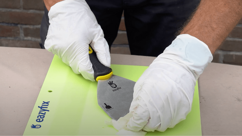 Gereedschap van de reparatie wordt schoongemaakt