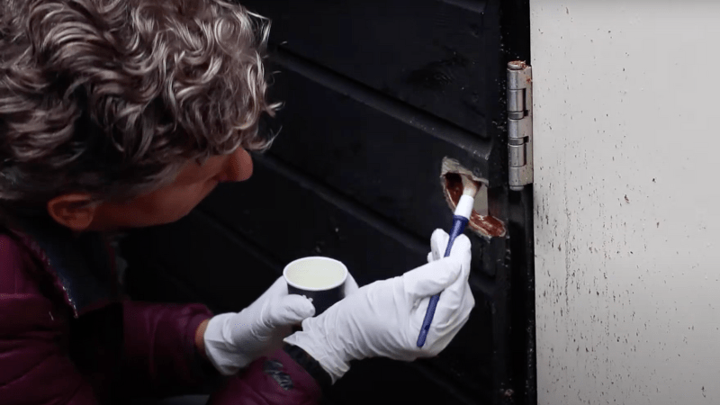 Houtversterker aanbrengen